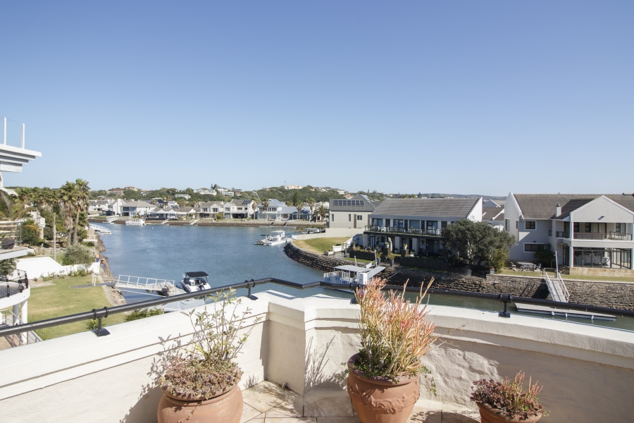 6 Bedroom Property for Sale in Royal Alfred Marina Eastern Cape